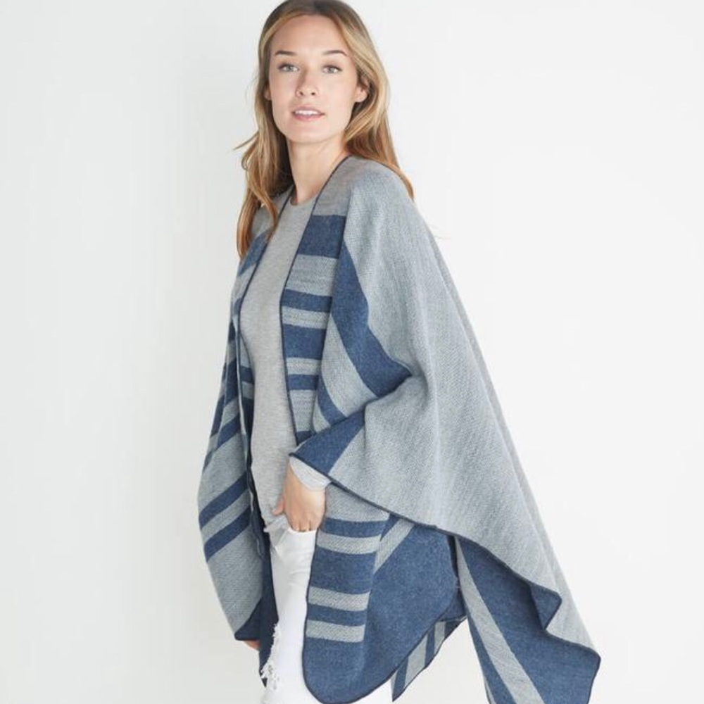 Marine Layer reversible poncho